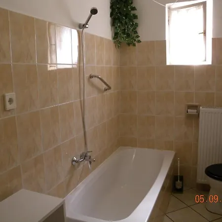 In - Balaton 18182 Апартаменты *