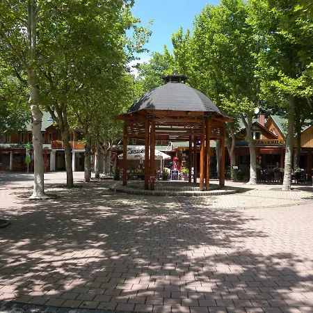 In - Balaton 18182 Appartamento