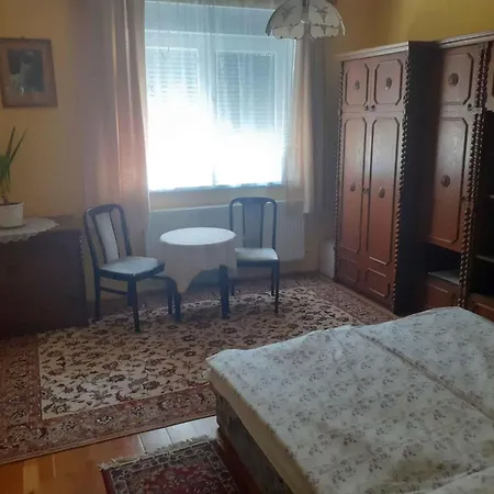 Apartman In - Balaton 18182 *