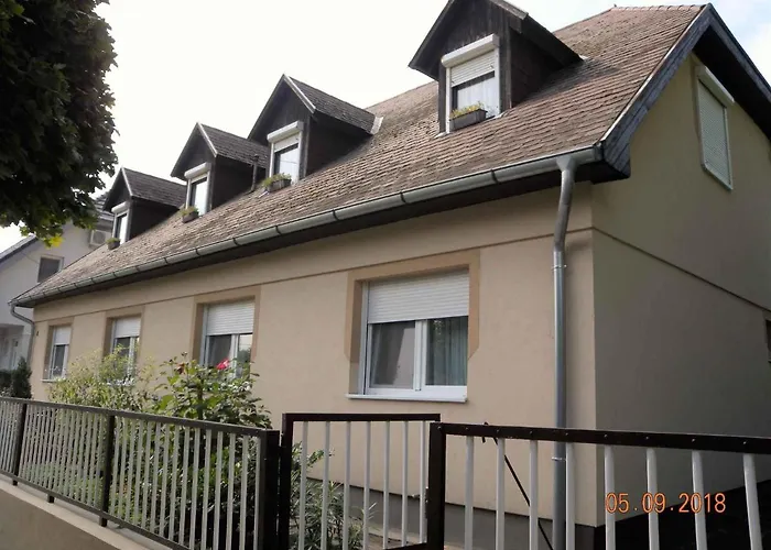 In - Balaton 18182 Apartamento